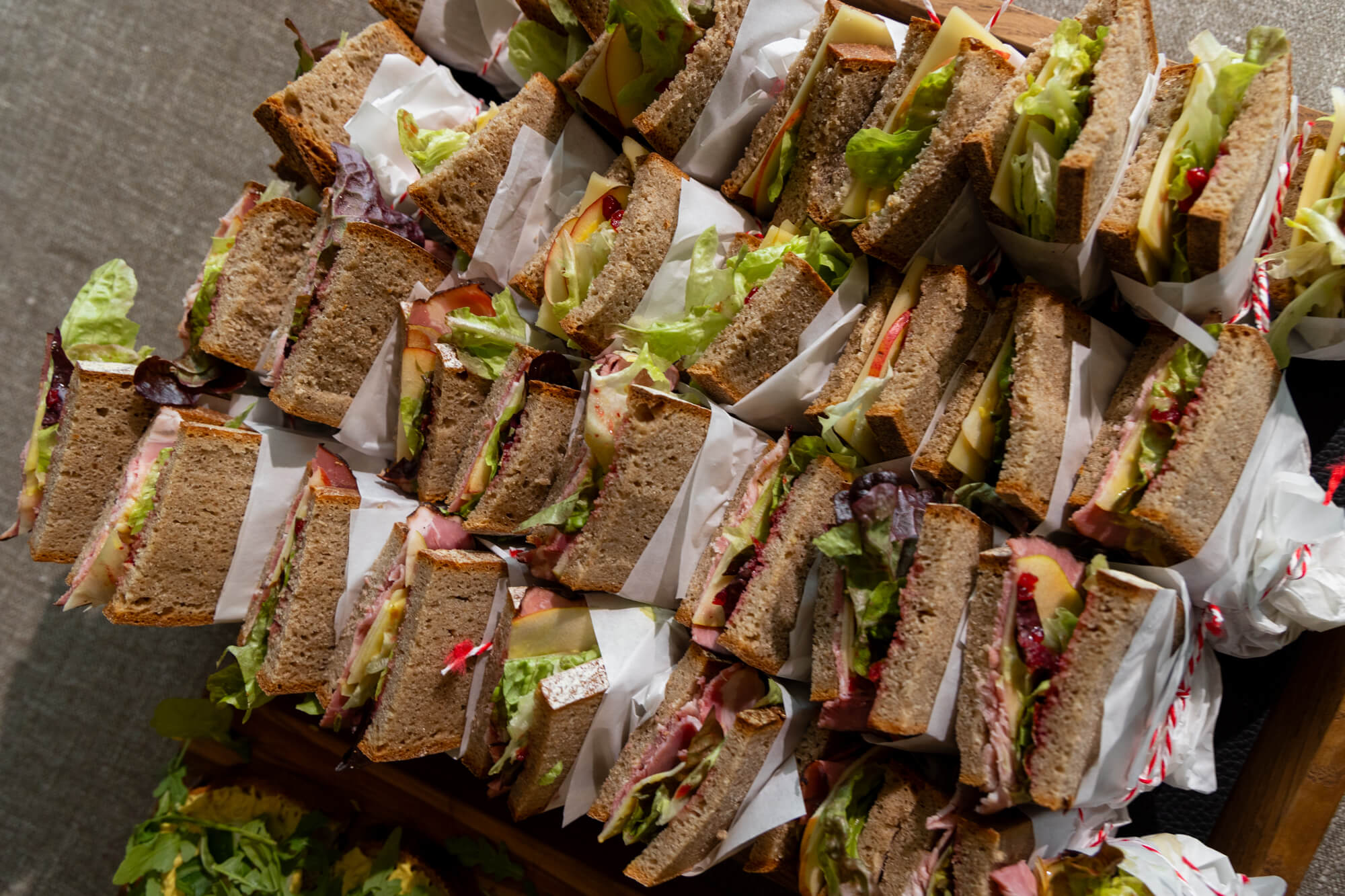 Häppchen und belegte Brote für Buffets - Wunschleder